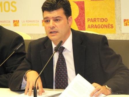 20070102143239-javier.jpg